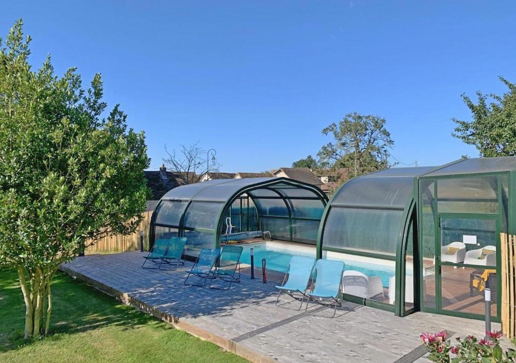 Bois-Jerome-Saint-Ouen Bed & Breakfast | Le Bois aux Cerfs