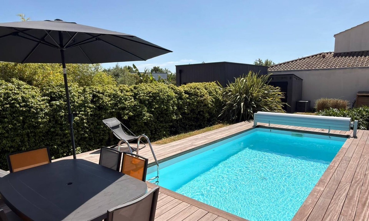 Talmont-Saint-Hilaire House | Le Bois des Ailes, lovely house with a heated pool