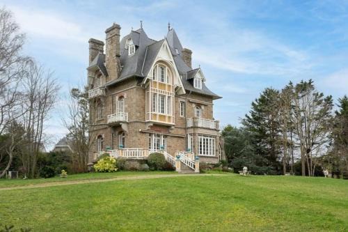 Lancieux House | Le Bois fleuri propriété à 100 m de la mer