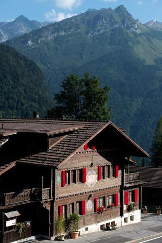 Barboleusaz House | Le Bois-Gentil