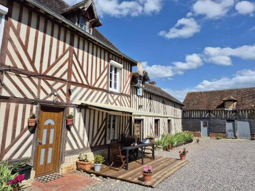 Le Mesnil-Mauger Bed & Breakfast | Le Bois Rouland
