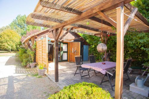 Sainte-Nathalene Apartment | Le bon chemin Ateliers