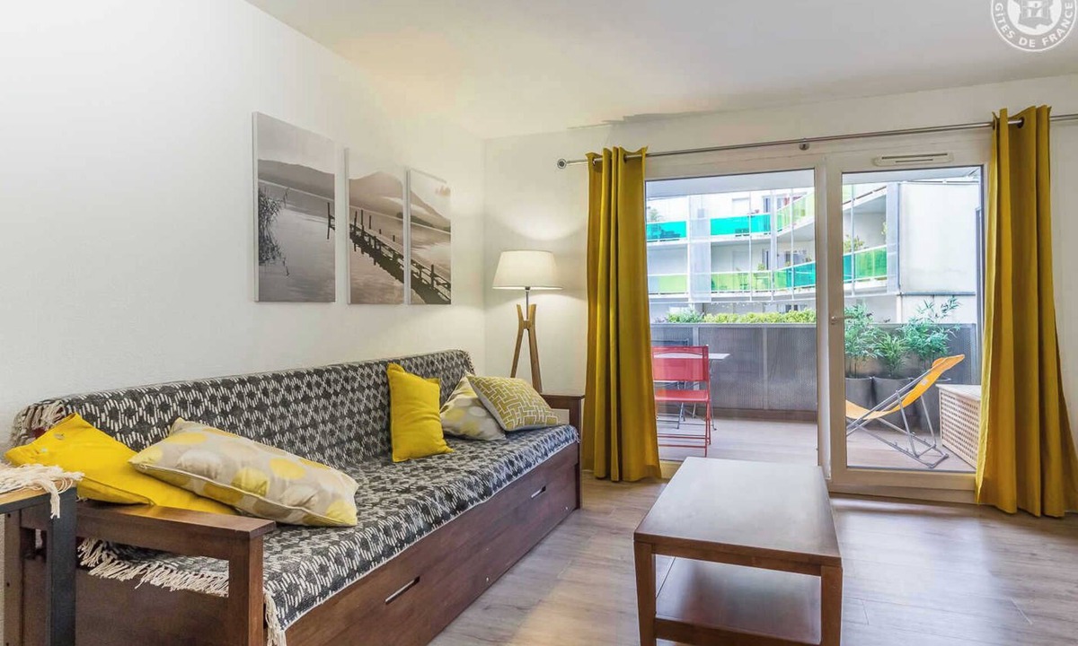 Aix-les-Bains Apartment | LE BORD DU LAC - AIX LES BAINS