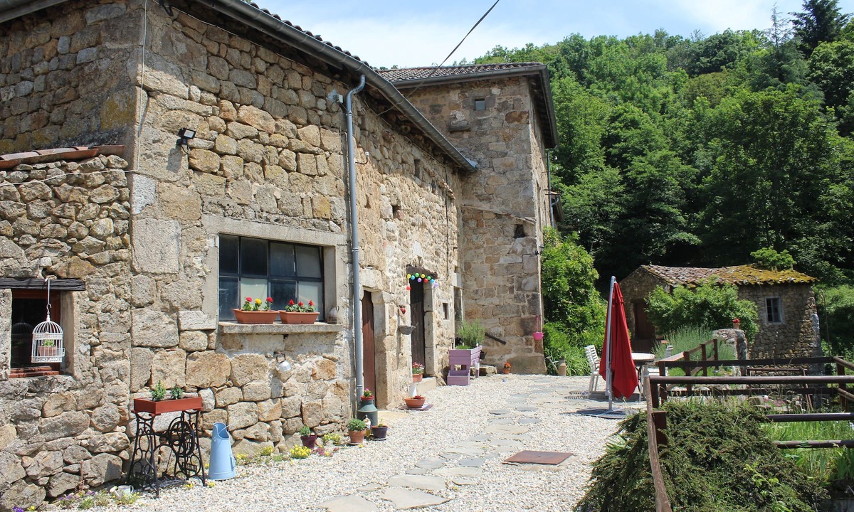 Saint-Barthelemy-Grozon Bed & Breakfast | Le Bouchon de Campagne