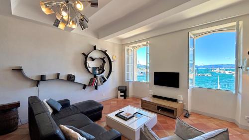 Old Town Apartment | Le Céléste - Appartement Chic Vue Port St-Tropez