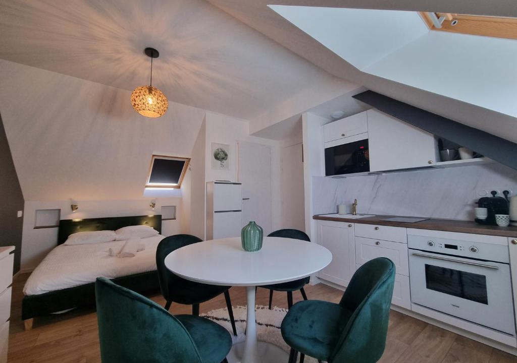 Bruz Apartment | Le Cœur d’Artichaut by Madame Conciergerie