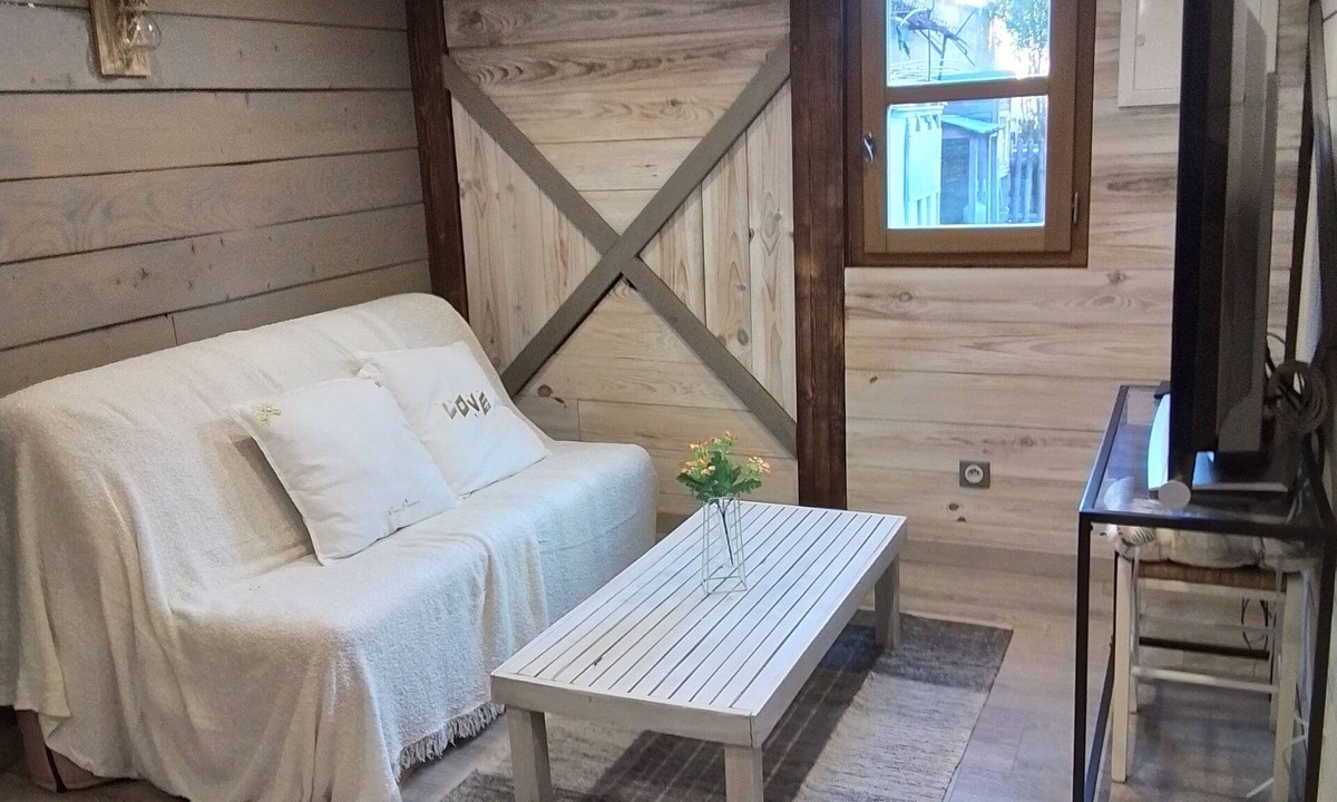 Eyragues Ski Chalet | Le cabanon des Alpilles