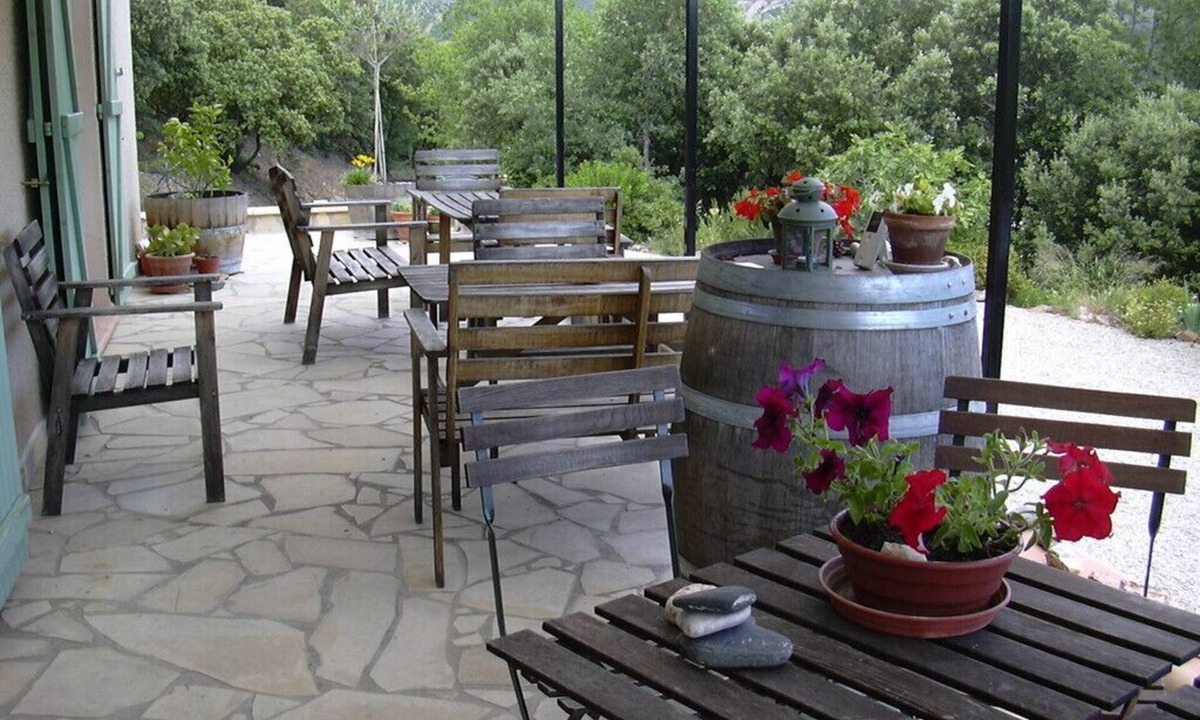 Cabrieres Bed & Breakfast | Le Cadran Solaire