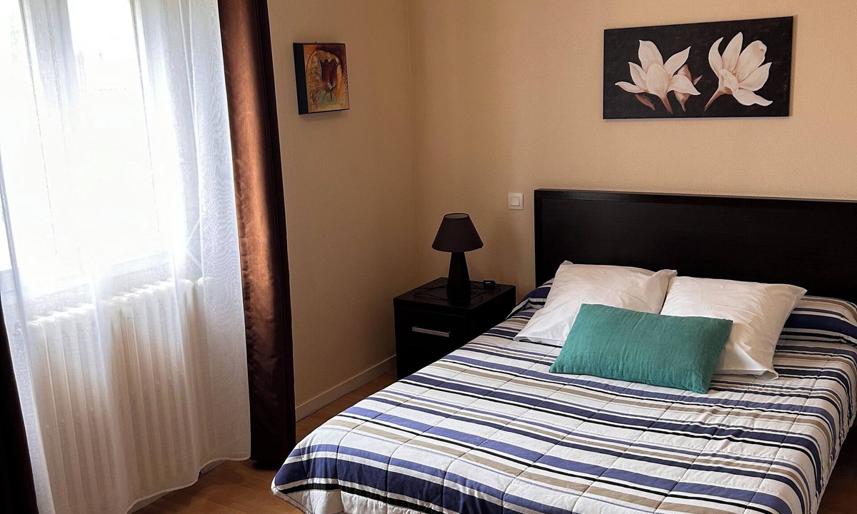Montpon-Menesterol Hotel | Le Caldéro