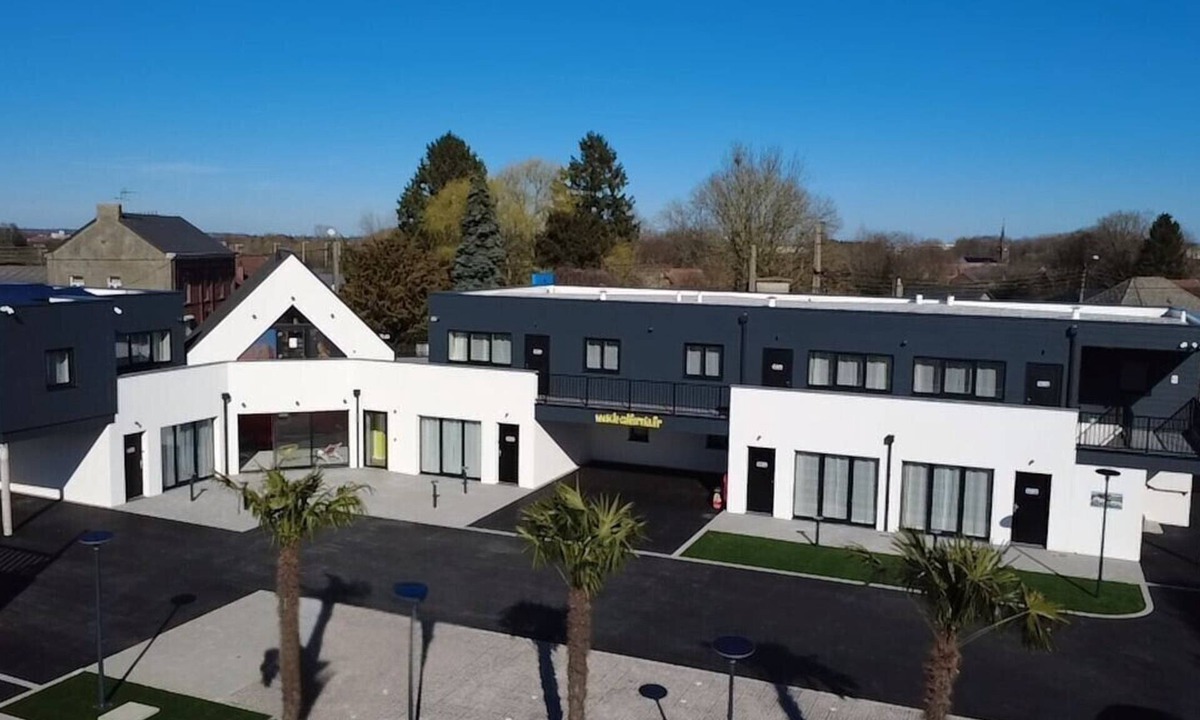 Neuf-Mesnil Apartment | Le California