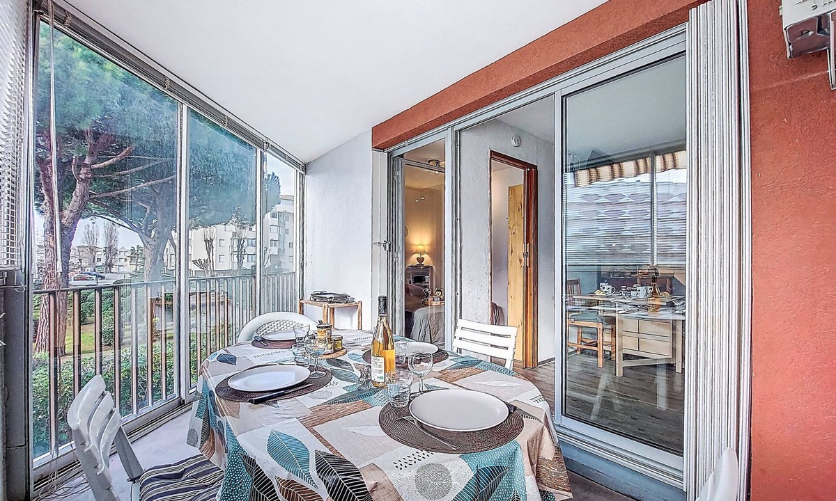 Le Grau-Du-Roi Apartment | Le Californie by Interhome