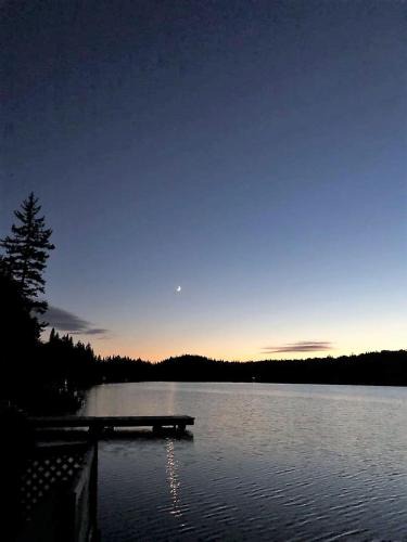 Saint-Cyrille-de-Lessard House | Le Calme en Forêt - Lac Privé