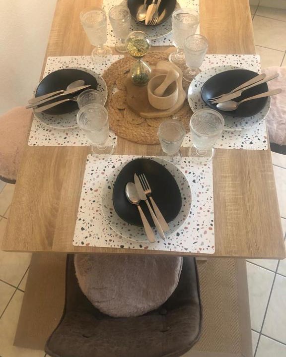 Tallard Apartment | Le camélia