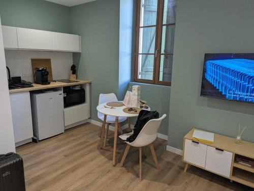 Dax Apartment | Le Camélia Studio Neuf Centre Dax