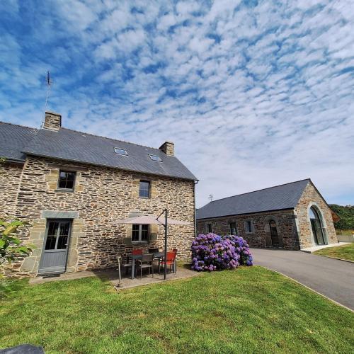 Mur-de-Bretagne House | LE CAMELIA - Les Vergers de Guerlédan