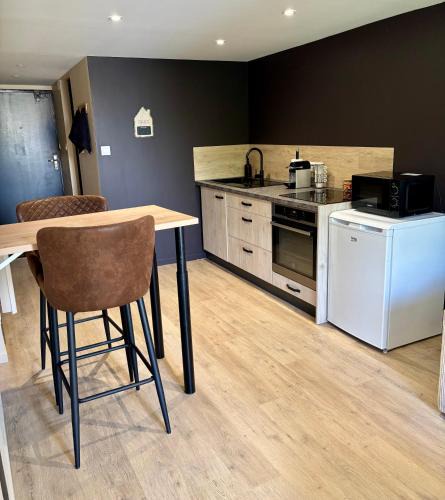 Paroisse Notre-Dame Apartment | Le Canal