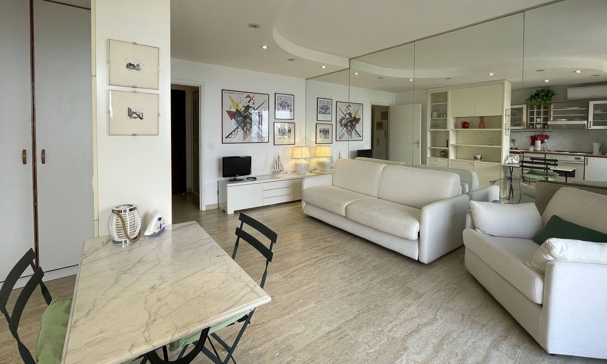 Old Town Apartment | Le Cap Vert 2Pers Sea View Swimming Pool Parking