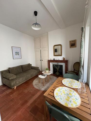 Castres Apartment | Le Capucin l Terrasse l Hypercentre