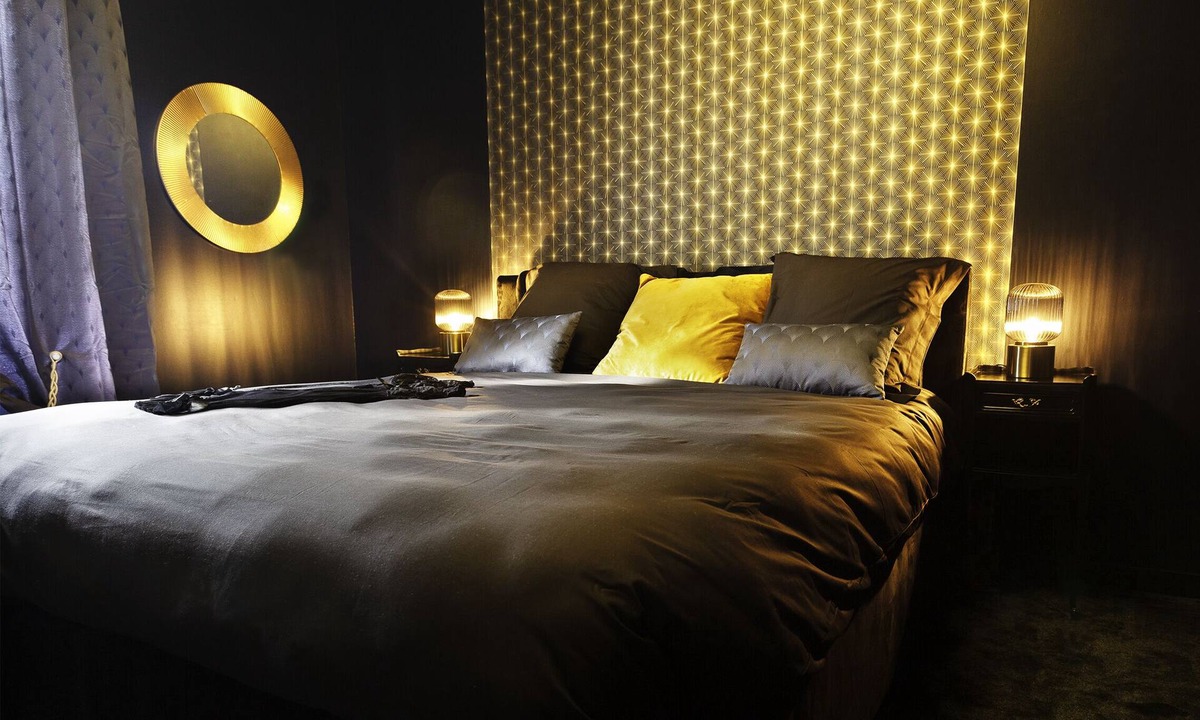 Bruz House | Le Carré Rose - Love Room