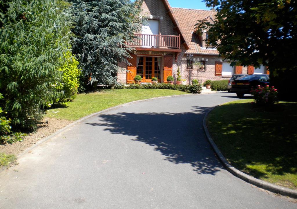 Dainville Bed & Breakfast | Le Cedre Bleu