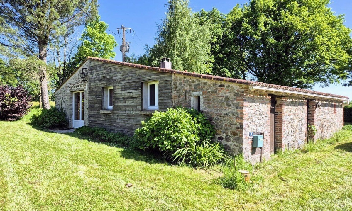 Les Herbiers House | Le Cellier gîte nature 6 pers 10 min du Puy du Fou
