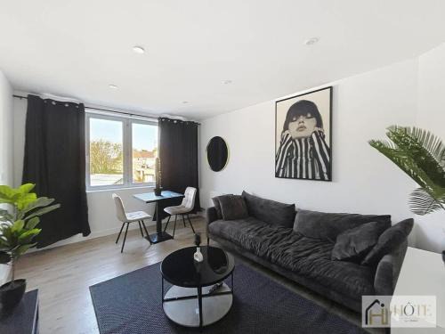 Saint-Pol-sur-Mer Apartment | Le Central - Appartement au 1er étage
