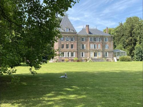 Elbeuf-en-Bray Bed & Breakfast | Le Château d'Elbeuf-en-Bray