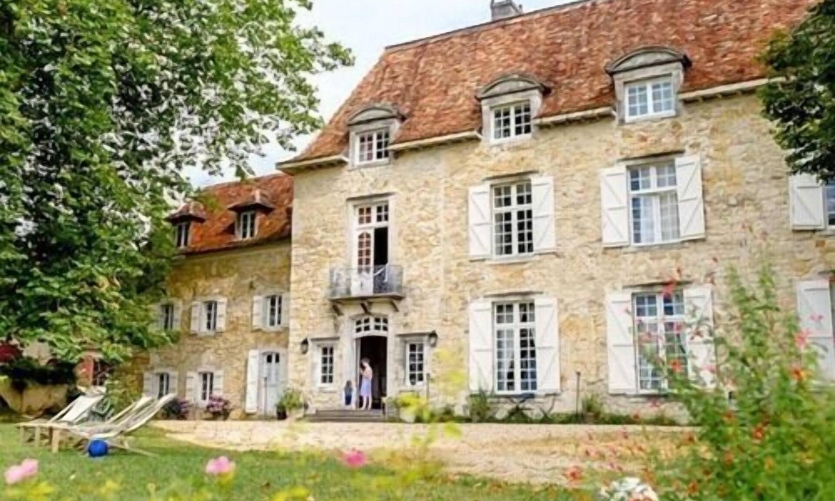 Orion House | Le Château D'orion