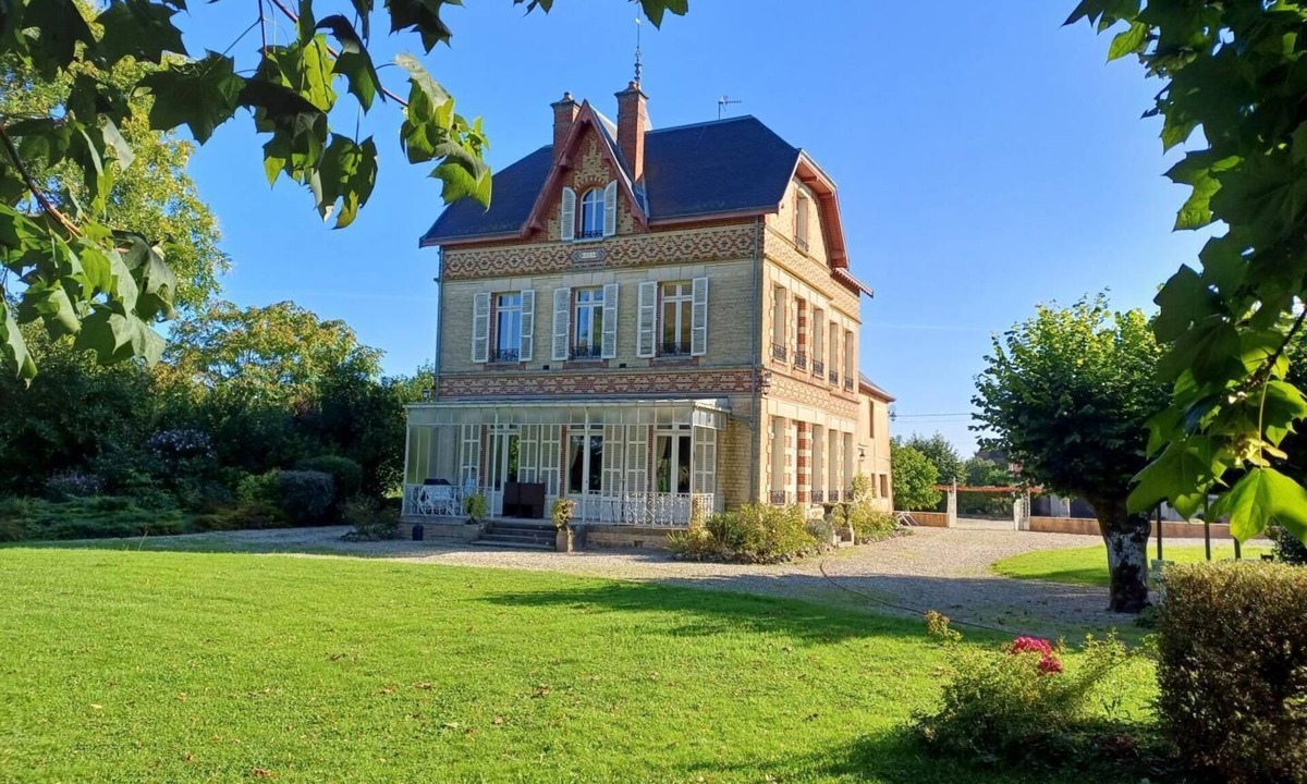Les Bordes-Aumont House | Le Château des Bordes