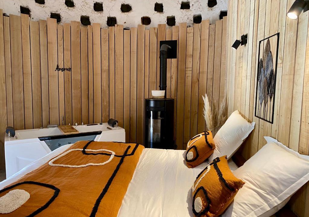 Pire-sur-Seiche Apartment | Le Château de La Beauvais