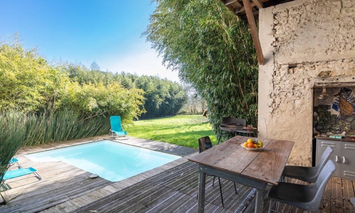 Labastide-Villefranche House | Le Chai: Between sea and mountains, spacious gîte with private pool.