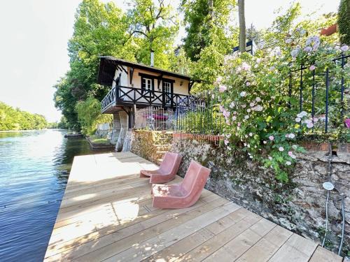 Olivet House | Le chalet bucolique au bord de l'eau