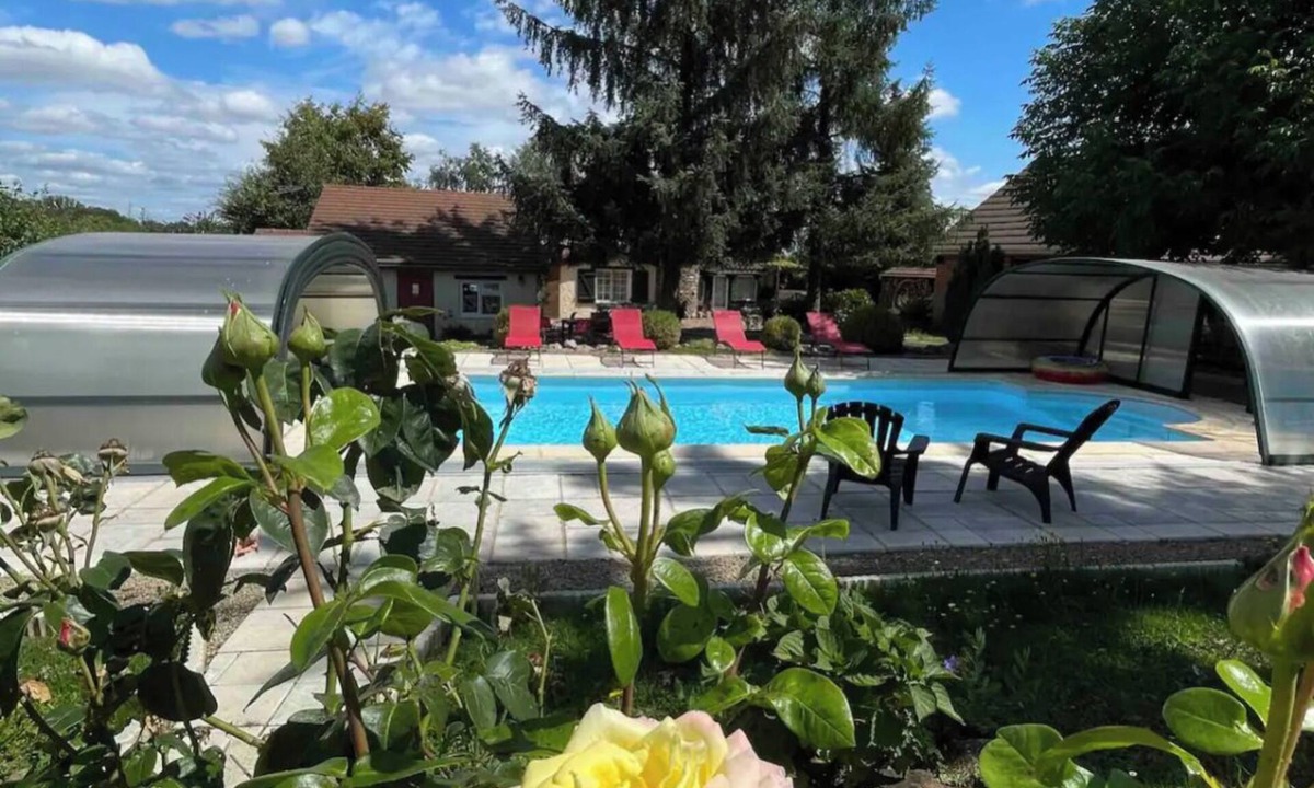 Montberthault Ski Chalet | Le Chalet de L'orée du Morvan