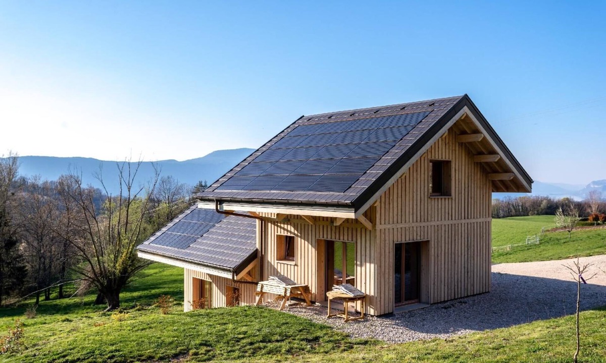 Montagnole House | LE Chalet DE LA Source