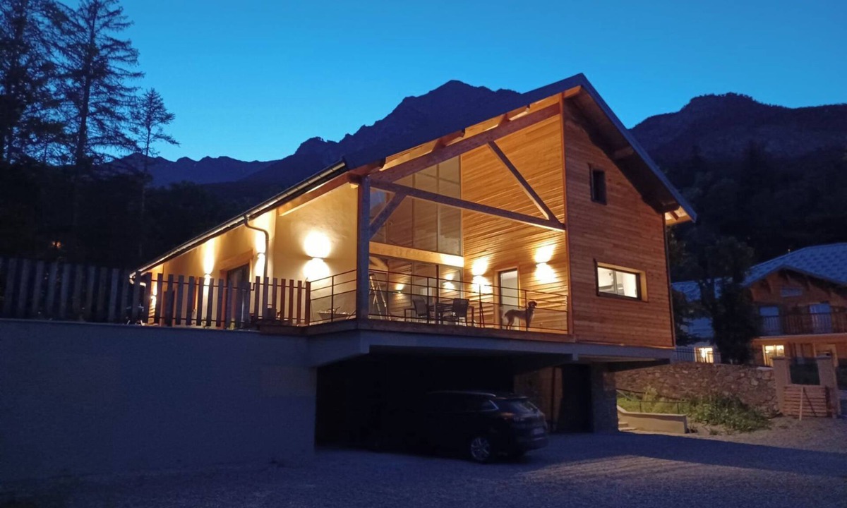 Jausiers Ski Chalet | Le chalet de st anne