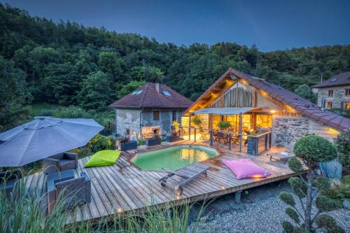 Toiny Ski Chalet | Le Chalet des Eaux - Thermes - Ski