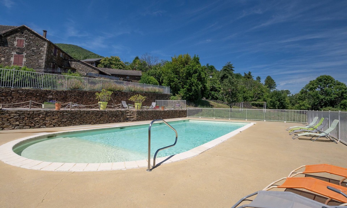 Gravieres House | Le chalet du mas lachamp with Terrace, Garden and Air Conditioning