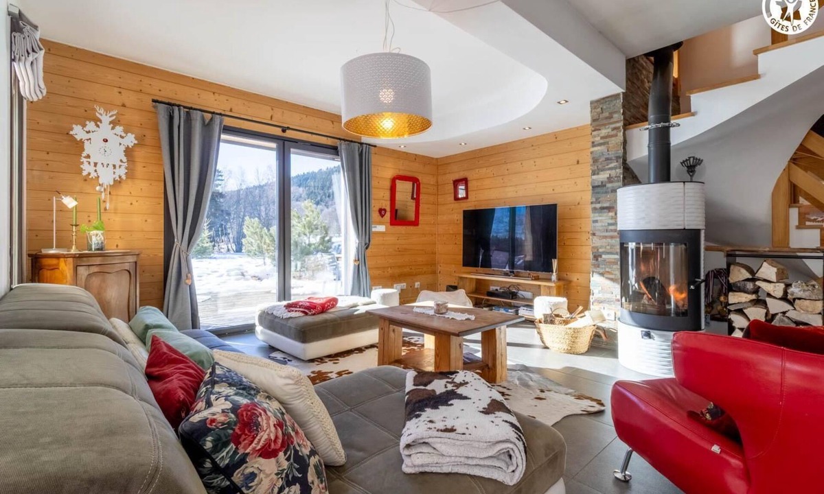 La Feclaz House | LE CHALET DU LYS - LA FECLAZ LES DESERTS