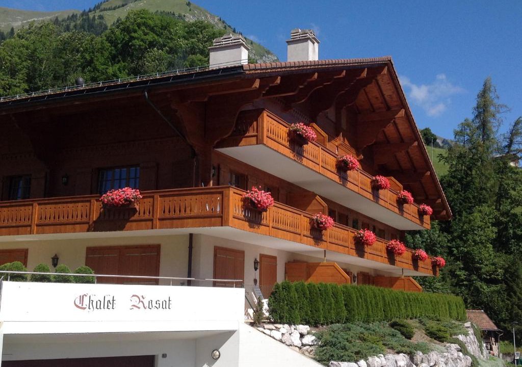 Chateau-d'Oex Ski Chalet | Le Chalet Rosat Apartment 25