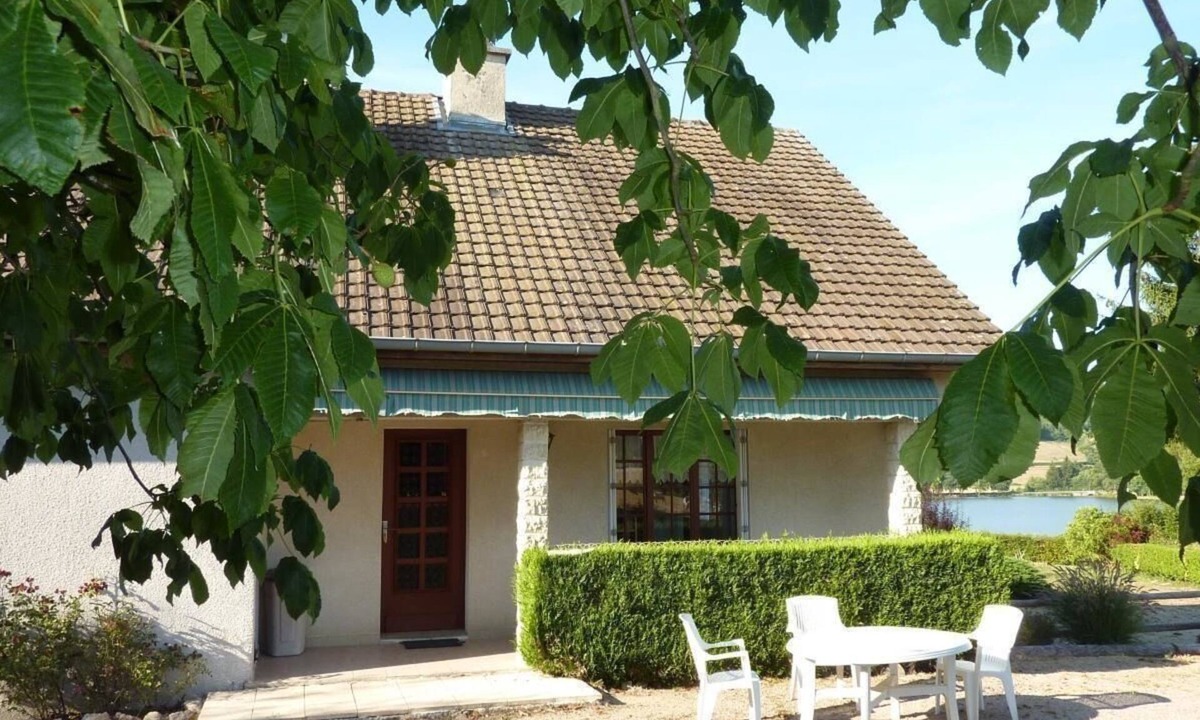 Saint-Didier-sur-Arroux House | Le Champ des Charmes