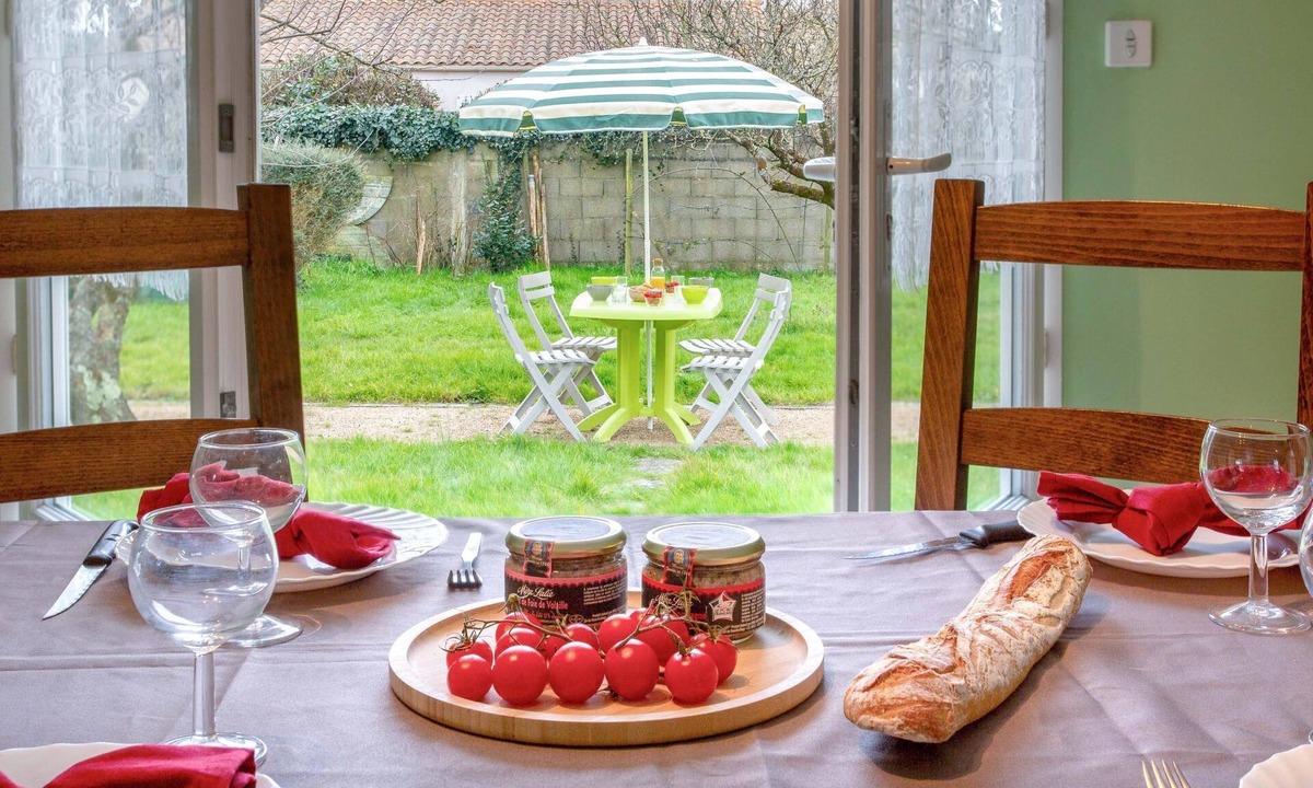 Les Moutiers-en-Retz House | Le Chant des Sables by Interhome