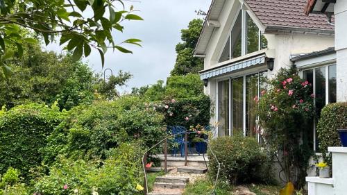 Giverny House | Le chant des roses