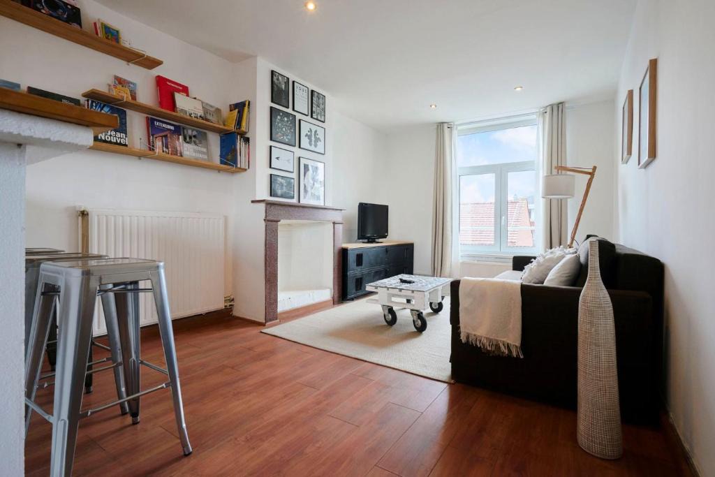 Lille-Moulins Apartment | Le charme de l'ancien dans le centre de Lille.