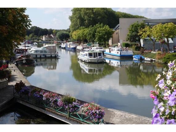 Briare Apartment | Le Charmillon