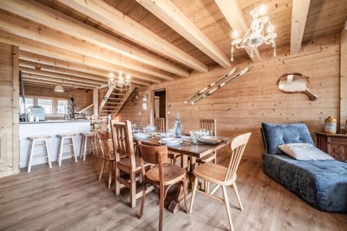 Bernex House | Le Chat Perché