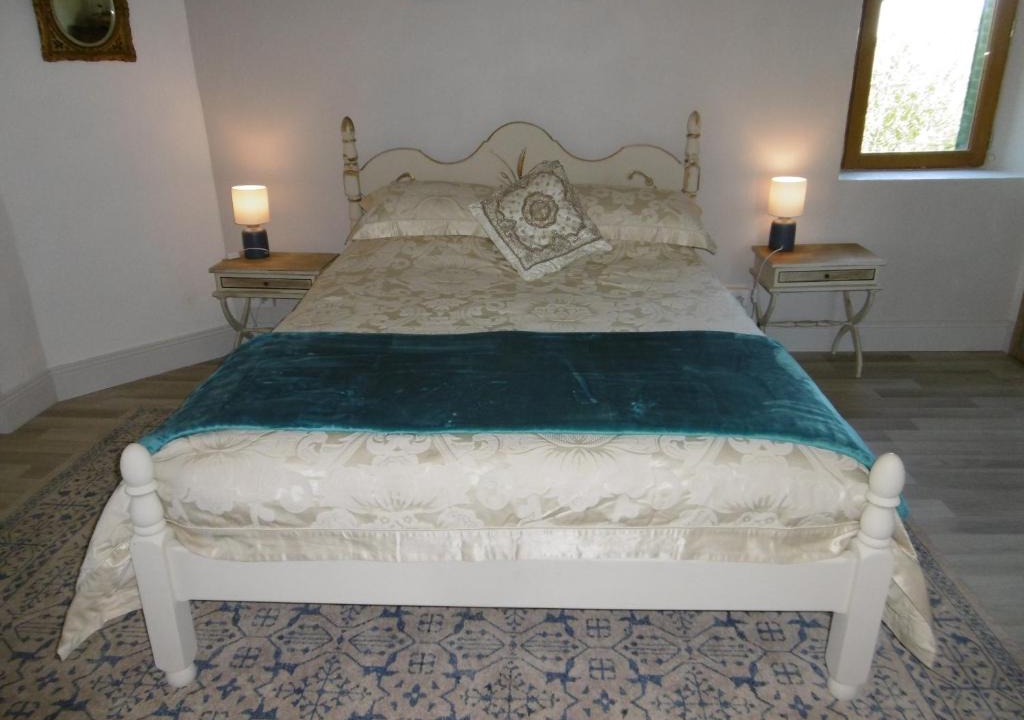 Chateauneuf-la-Foret Bed & Breakfast | Le Chat Qui Peche B&B