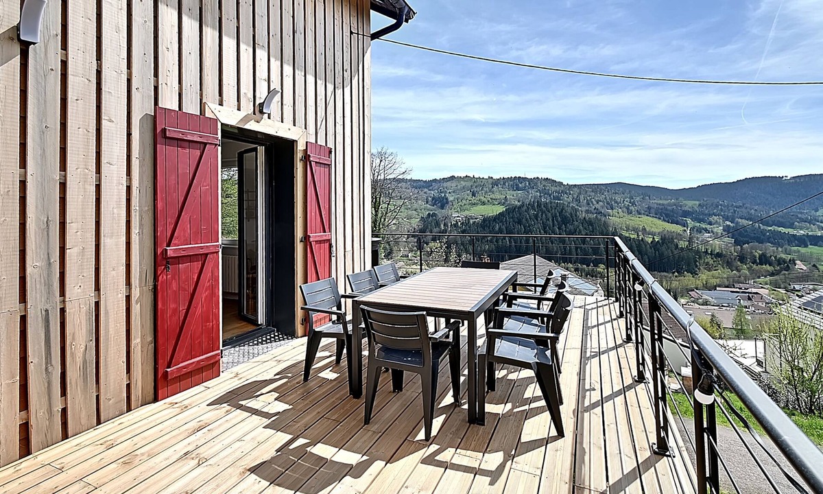 Le Tholy House | Le Chemin des Cerisiers - Maison vue montagne