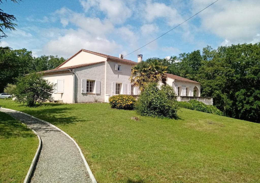 Feugarolles Bed & Breakfast | LE CHEMINARD