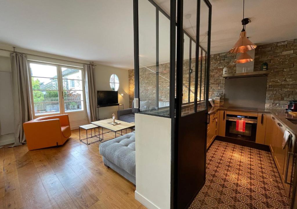 Barbizon Apartment | Le Chic à Barbizon