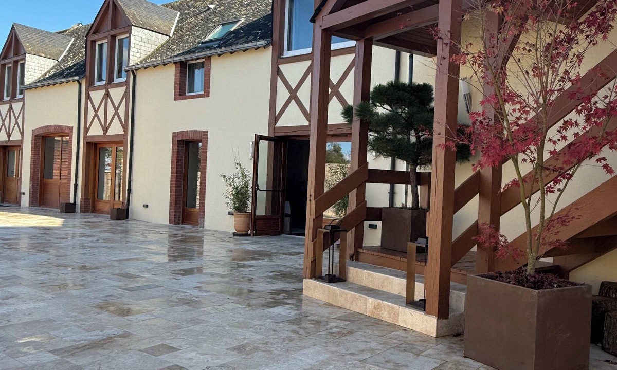 Chammes Apartment | Le Clos de Loré
